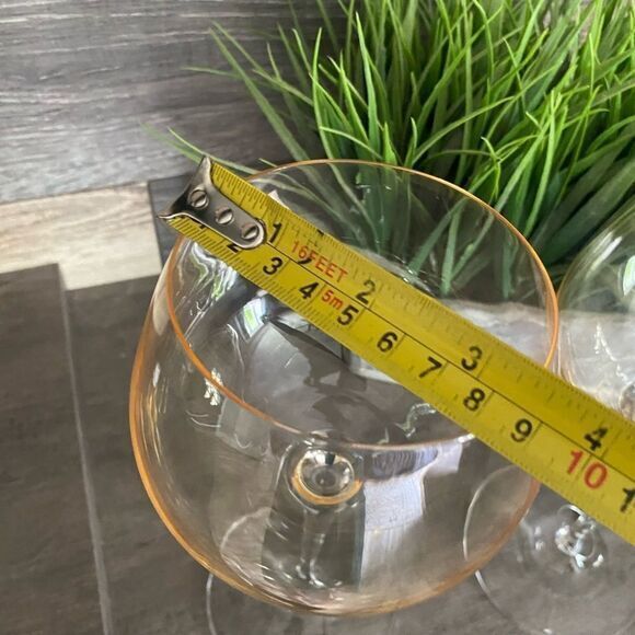 - Set Of 2 Crystal 12 oz Gold Ombré Long‎ Stem Wine Glasses - Picture 5 of 6